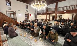 Kırka Mahallesi sakinleri 2026 yılının ilk sabah namazını birlikte kıldı