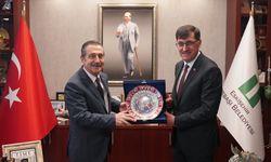 Kütahya Belediye Başkanı Kahveci’den ‘Küresel Model’ Tepebaşı Belediyesi’ne anlamlı ziyaret