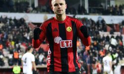 3 dakikada 2 gol attı!