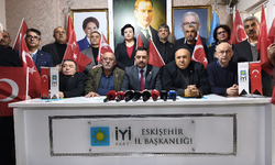 İYİ Parti Eskişehir İl Başkanı Ulucan'dan Türk bayrağına yapılan saldırıya tepki!