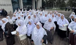 Cumhurbaşkanı Erdoğan çağırmıştı! Zeynep Güneş ve Eskişehirli kadınlar Meclis'e gitti