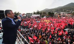 CHP Genel Başkanı Özel: "Egeliler hem kendi evlatlarına hem genel başkanlarına sahip çıktı"