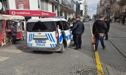 Eskişehir’de kaldırım tartışması: Zabıta ve araç sahibi birbirine girdi!