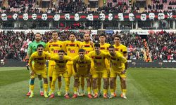 Es-Es ilk yarıda golü bulamadı