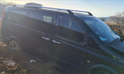 Kontrolden çıkan araç şarampole uçtu: 10 yaralı