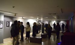 “Bir Gün Daha” Sergisi sanatseverlerle buluştu
