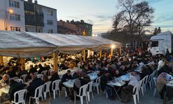 Ramazan bereketi Seyitgazi’de paylaşıldı: Büyükşehir iftarları başladı