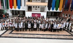 Eskişehir'de geleceğin eczacıları beyaz önlüklerini giydi