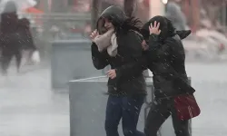 Belediyeden uyarı geldi: Eskişehir'de çatı uçmalarına dikkat!