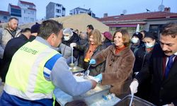 Büyükşehir’in iftar sofrası bu kez Çifteler’de kuruldu