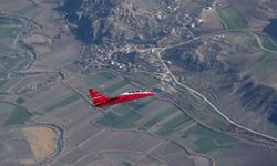 HÜRJET Mihalıççık semalarında: TUSAŞ’tan mahalleye özel hediye