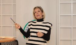 Neslihan Uzer genç oyuncularla sektördeki deneyimlerini paylaştı