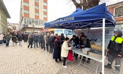 Odunpazarı’nda Berat Kandili bereketi: 5 okntada helva ikramı