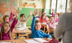 Quebec’te dini sembol düzenlemesi okulları sarstı: İşten çıkarmalar gündemde