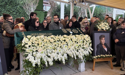 Ünlü sanatçı son yolculuğuna uğurlandı