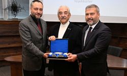 Ali Saydam, Anadolu Üniversitesi öğrencilerine iletişimin altın kurallarını anlattı