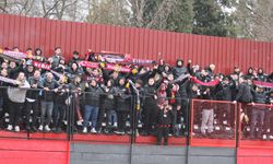 Yağmur çamur dinlemeyiz