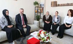 Kadın gaziye ve şehit annesine anlamlı ziyaret