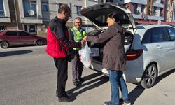 İhtiyaç sahibi vatandaşlar hayırseverlerin katkısıyla iftar yapıyor