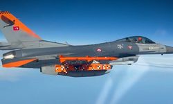 Bakan Kacır: "Milli seyir füzemiz SOMJ, canlı harp başlığıyla gerçekleştirilen son atış testinde hedefini tam isabetle v