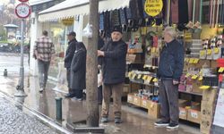 Eskişehir'de yağmur başladı: Vatandaşlar uyarılara rağmen hazırlıksız yakalandı!