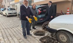 Eskişehir’de kanalizasyon isyanı: Vatandaş kendi imkanıyla açıyor