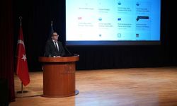 Anadolu Üniversitesi’nde Google Türkiye iş birliğiyle yapay zekâ ve habercilik eğitimi