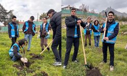 Sivrihisar Yurdu bahçesinde fidanlar toprakla buluştu