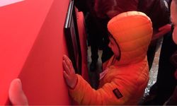 Şehit babaya son dokunuş: Yürek yakan veda!