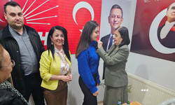 Eskişehir’de CHP’ye yeni üyeler için rozet töreni!