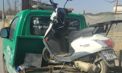 Eskişehir'de feci kaza: Otomobille çarpışan motosikletli kurye yaralandı!