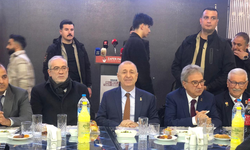 Ümit Özdağ Eskişehir’de konuştu: “Türkiye’de hem ekonomide hem mahkemelerde adalet sorunu var”