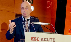 Eskişehirli Kardiyolog Prof. Dr. Görenek Lizbon’da ölümcül çarpıntılarda ilaçların önemini anlattı