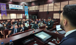 Eskişehir'de gençler Meclis kürsüsünde deneyim kazandı