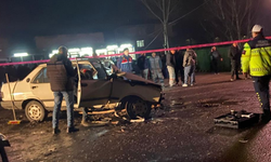 İşçi servisi otomobille çarpıştı