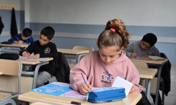 TÜGVA'nın 'Kitap Kurdu' sınavı Eskişehir’de tamamlandı