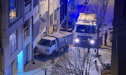 Eskişehir'de 'pes' dedirten işgal: Çöp aracı sokaktan geçemedi!