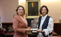 CHP Kadın Kolları Genel Başkanı Asu Kaya Eskişehir'de: “Ünlüce Türkiye’nin umut kaynağı”