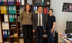 CHP’li Çakırözer Brüksel’de: IFJ, EFJ ve RSF temsilcileri ile bir araya geldi!