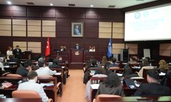 Gençler Büyükşehir Meclisi’nde yerel yönetimi deneyimledi