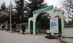 Eskişehir'de mezarlıklarda anlamlı hizmet