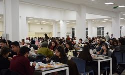 Anadolu Üniversitesi öğrencileri Kadir Gecesi’nde iftar sofrasında buluştu