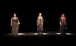 Tepebaşı’nda kadınlar tiyatro ile 8 Mart’ı kutladı