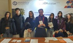 Anadolu Üniversitesi İzmir’de yoğun ilgi gördü