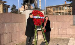 Eskişehir’de 14 Mart Tıp Bayramı’nda çelenk töreni düzenlendi