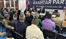 Anahtar Parti Eskişehir’de yeni il binasında ilk toplantısını yaptı!