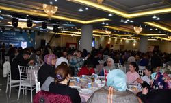 İnisiyatif Merkezi Derneğinden Eskişehir’de Halka İftar Sofrası: 1500 Kişi Aynı Sofrada Buluştu