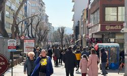 Eskişehir'de esnaf dertli: "Çarşıda kuru kalabalık var"