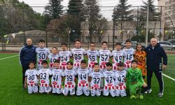 Es Şimşekler galibiyetle başladı 2-1