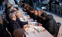 Yeşiltepe’de dayanışma sofrası: Başkan Ataç vatandaşlarla bir araya geldi